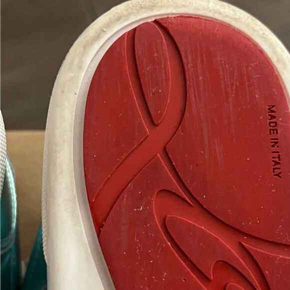 Christian Louboutin Vierissima Iridescent Flat Sneakers - Picture 7 of 11